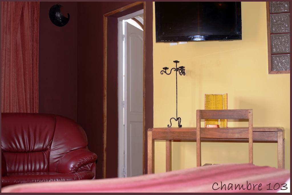 Hotel Le Relais Normand Tananarive Chambre photo